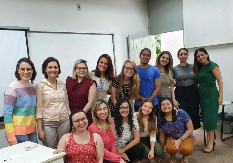 Professoras e alunos do Laboratório de Estudos e Práticas em Psicologia e Saúde (LEPP - Saúde) da Universidade de Fortaleza, em foto de 2019 (Fotos: Ares Soares)