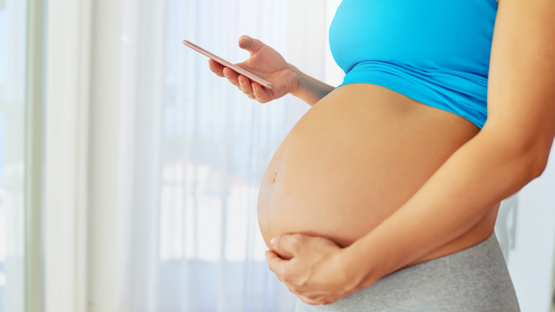App de auxílio às etapas de parto resulta de pesquisa realizada no Mestrado Profissional em Tecnologia e Inovação em Enfermagem da Unifor. (Foto: Getty Images)