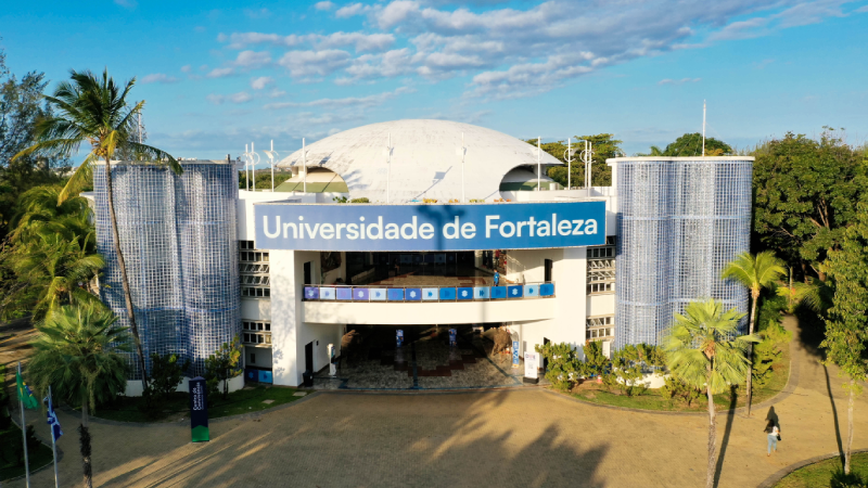 A Unifor é considerada também a melhor instituição particular de ensino superior das regiões Norte e Nordeste pelo ranking britânico Times Higher Education - THE (Foto: Renato Radeke)