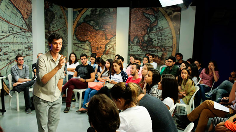 Criado há mais de duas décadas, o curso de Jornalismo foi eleito cinco vezes consecutivas o melhor do Nordeste e do Norte pelo Ranking Universitário Folha (RUF)  (Foto de antes da pandemia)