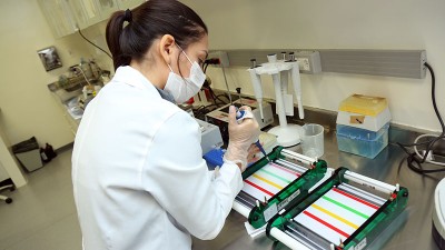 Em 2020, Unifor fortaleceu investimento em pesquisas para auxiliar no combate à Covid-19. (Foto: Ares Soares)
