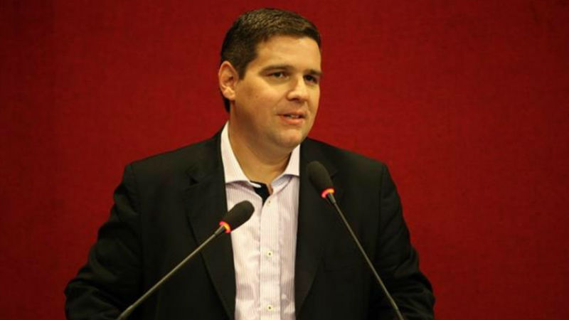 Marcelo Ribeiro Uchôa, docente do curso de Direito da Unifor, foi um dos 100 selecionados dentre 4021 postulações oriundas de 35 países de América Latina e Caribe, África e Europa (Foto: Divulgação)