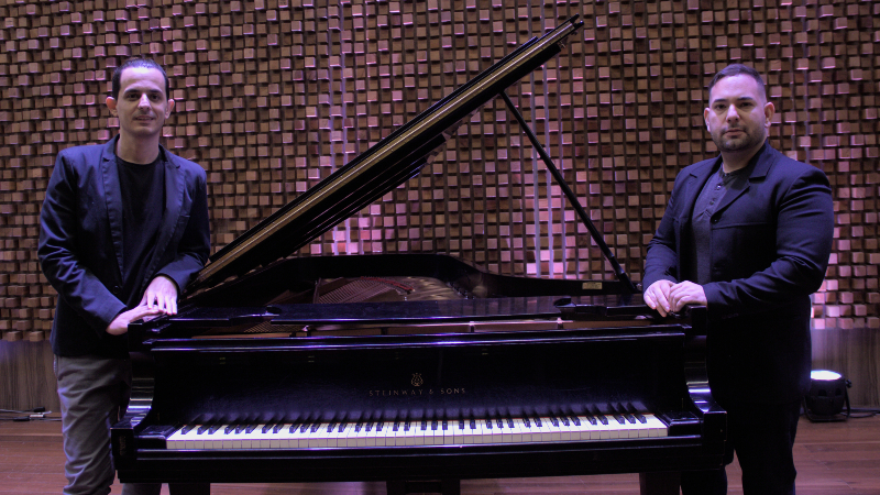 Pablo Marquine interpreta a obra de Claudio Santoro e Diogo Monzo a de Luiz Eça (Foto: Divulgação)