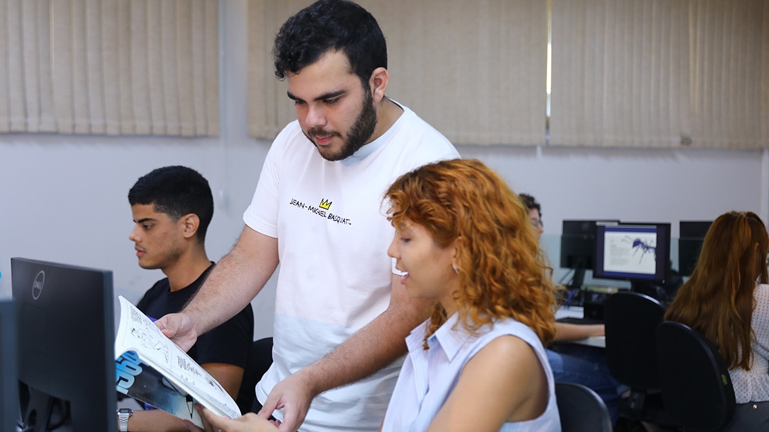 Entre os anos de 2021 e 2025, a Central de Carreiras da Unifor disponibilizou aproximadamente 37 mil novas vagas de estágios, empregos e trainee. Foto: Ares Soares