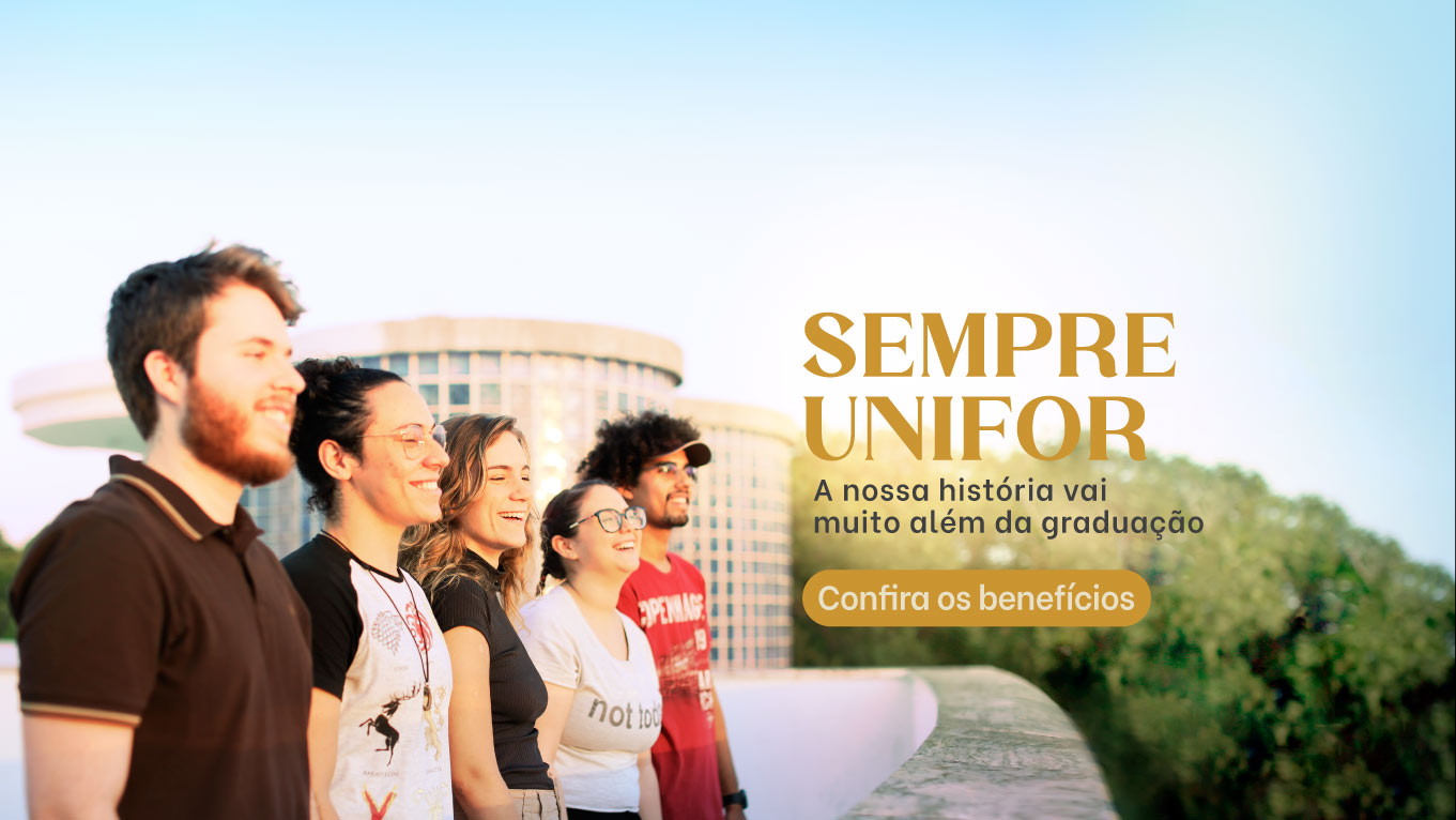 alunos olhando para o horizonte