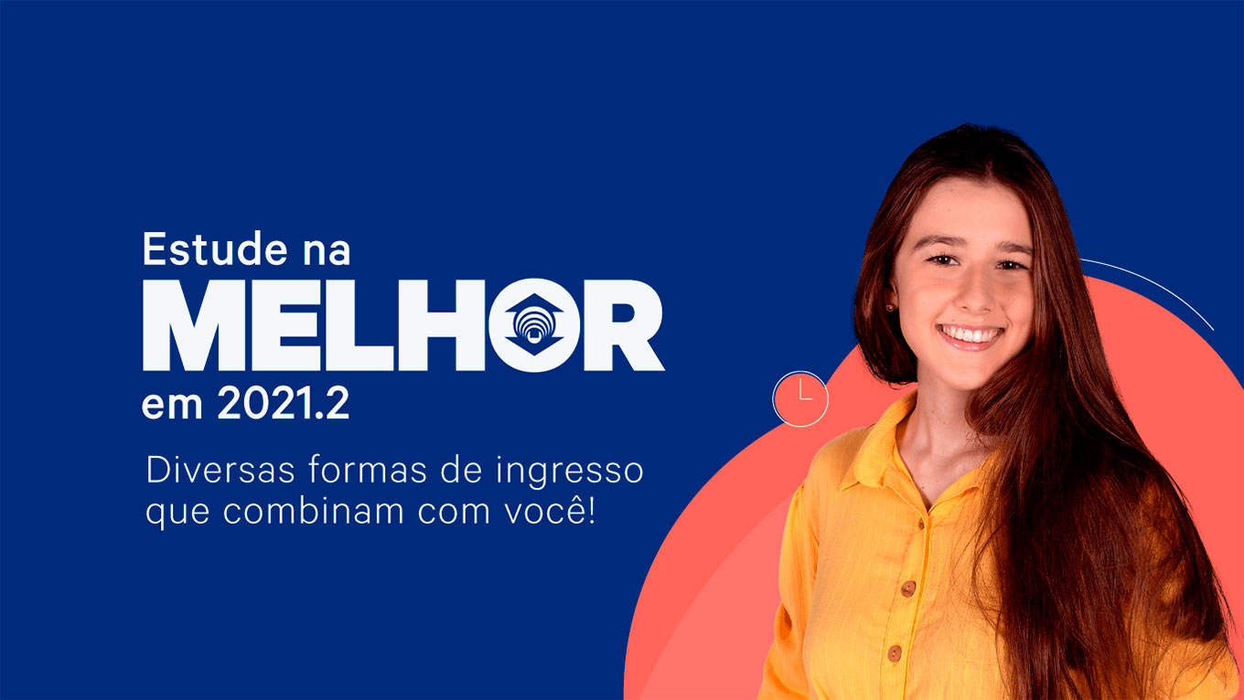 jovem do sexo feminino sorridente de camisa amarela num fundo azul