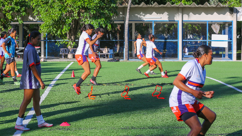 Meninas de 10 anos: projeto estimula empoderamento feminino