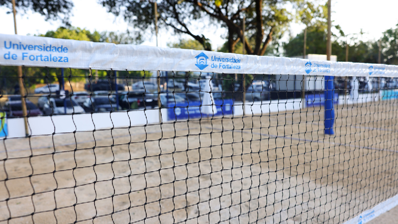 Arena Beach Tennis Unifor conta com seis quadras de areia (Foto: Ares Soares)