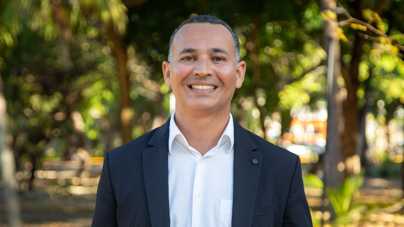 Mestrando em Ciências Médicas, Roberto também coordena cursos nas Escolas de Tecnologia e de Saúde da Pós-Unifor (Foto: Julia Donato)