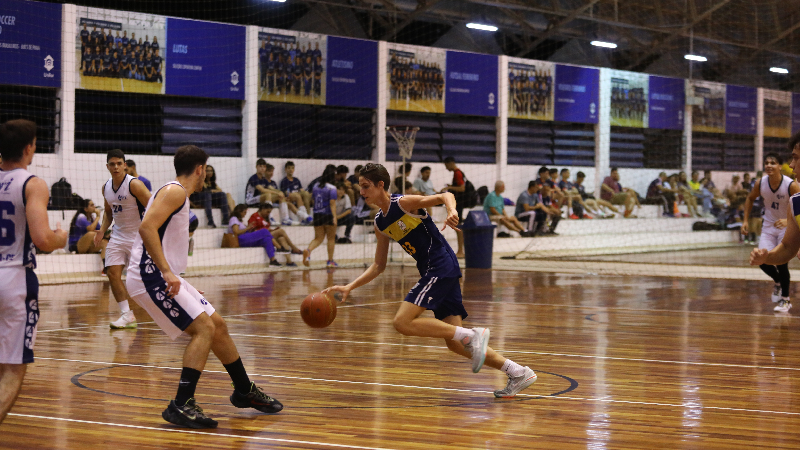 Na primeira fase, cerca de 650 atletas disputaram sete modalidades esportivas (Foto: Maria Julia Donato)