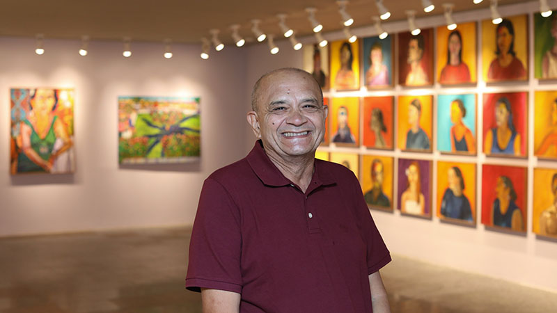 Natural de Crateús, interior do Ceará, José Stênio Burgos é graduado em Arquitetura e Urbanismo. Admirador da tradição pictórica holandesa e fã das tintas produzidas por lá. (Foto: Ares Soares)