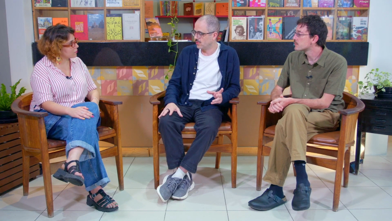 A entrevista foi conduzida por Lola Melo, coordenadora do Núcleo de Produção Audiovisual da TV Unifor (Foto: Divulgação/TV Unifor)