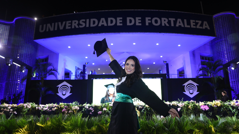 Cerimônia marcou o fim de um ciclo e o início de novos desafios e responsabilidades para os concludentes (Foto: Ares Soares)