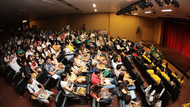 O evento ocorreu na última terça-feira (14 de maio) no Teatro Celina Queiroz (Foto: Unifor)