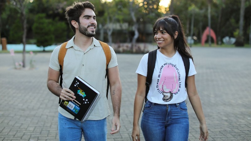 Unifor Notícias Mobile destaca os benefícios de ingressar na Universidade de Fortaleza utilizando a nota do Enem (Foto: Ares Soares)