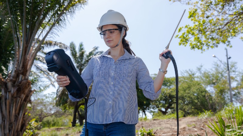 Capa: engenheiros e engenheiras ambientais e sanitaristas destacam a importância de preservar a vida no planeta e garantir um futuro mais sustentável (Foto: Ares Soares)