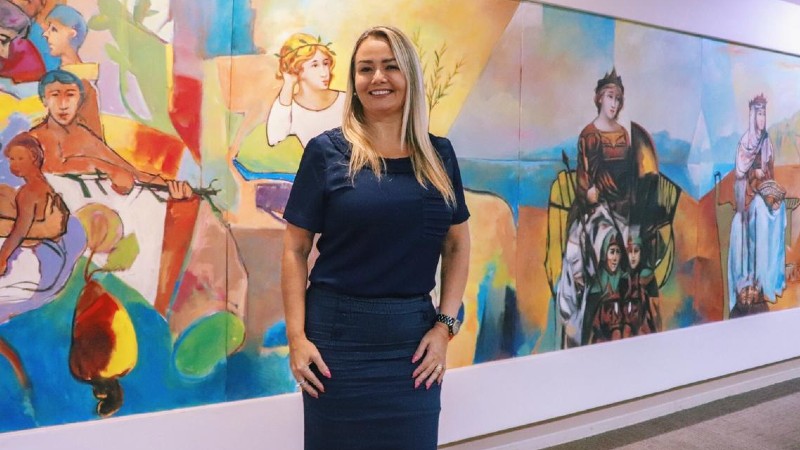 A advogada Darlene Braga é uma das entrevistadas da edição. Ela fala sobre a visibilidade que os profissionais do Direito têm na web, levando transparência jurídica (Foto: Divulgação)