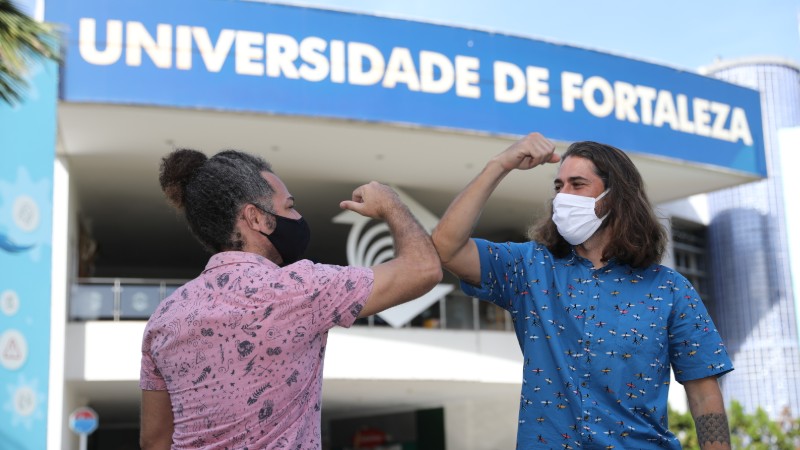 Para manter o distanciamento social, o