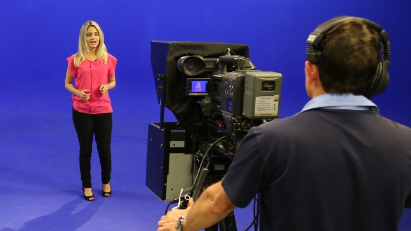 TV Unifor funciona como laboratório de aprendizagem, criação e produção para os estudantes (Foto: Ares Soares)