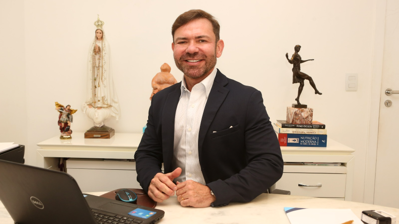 Fred também é ginecologista e obstetra, tendo ministrado disciplinas no curso de Psicologia da Unifor de 2006 a 2009. (Foto: Arquivo pessoal)