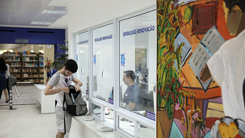 A Biblioteca Central também conta com espaços personalizados para o estudo  (Foto: Ares Soares)