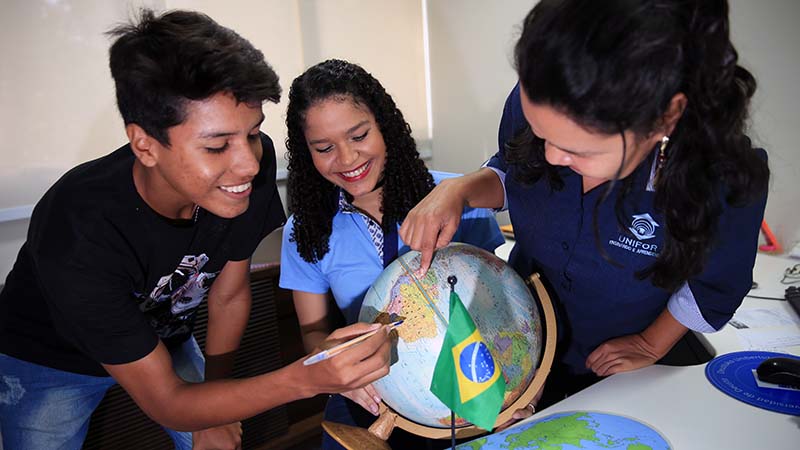 Na Unifor, alunos de todos os Centros de Ciências têm a oportunidade de estudar fora do país, vivenciar a imersão em outras culturas e ampliar seus conhecimentos (Foto: Natinho Rodrigues)