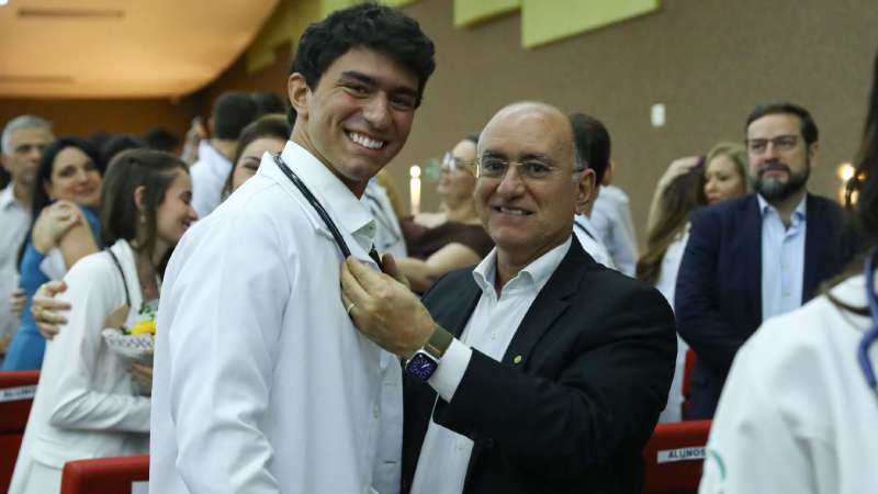 Solenidade reforça o compromisso ético e humanizado na formação dos futuros médicos (Foto: Marjorie Zaranza)