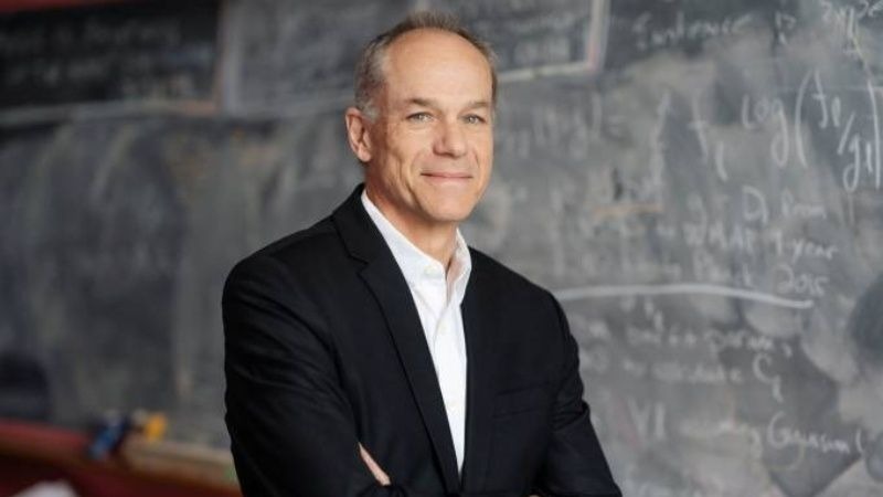 O carioca Marcelo Gleiser é atualmente pesquisador da Faculdade de Dartmouth, nos Estados Unidos (Foto: Eli Burakian/Dartmouth College/Divulgação/Reuters)