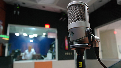Novo episódio do podcast “Psicologia Polifônica” debate saúde mental nas universidades. (Foto: Pixabay)