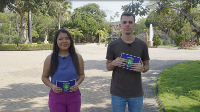 Misaelly Silva e Davi Frota, estudantes de Jornalismo da Unifor, apresentam o telejornal Mundo no Campus desta quarta-feira (Foto: Divulgação)