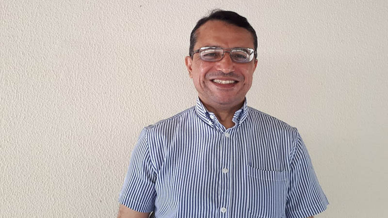 Álvaro Rebouças é professor do curso de Psicologia da Universidade de Fortaleza e coordenador da iniciativa. (Foto: arquivo pessoal)