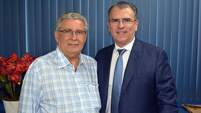 O reitor do Ciesa, Luiz Antônio Campos Corrêa, acompanhado pelo vice-reitor de Extensão da Unifor, Randal Pompeu (Foto: Arquivo Pessoal)