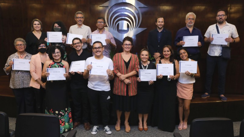 A edição de 2021 do prêmio contou com cerca de 100 autores inscritos, que concorreram em duas categorias: Obra Inédita e Trabalhos Inéditos. (Foto: Getty Images)