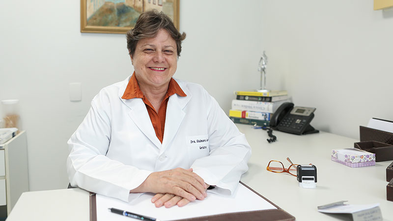 Siulmara Cristina Galera, médica geriatra e professora do curso de Medicina da Unifor,  destaca os aspectos positivos do Ceará para quem deseja mais qualidade de vida (Foto: Ares Soares)