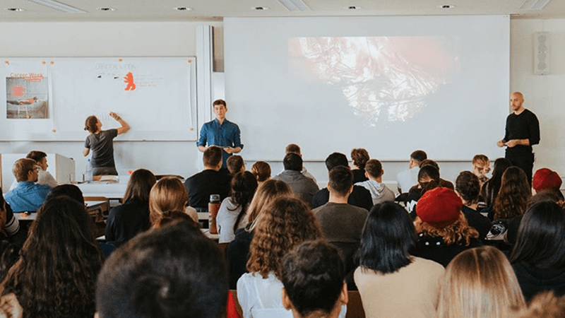 Programa oferece aos alunos a oportunidade de ampliar aprendizados em renomadas instituições globais (Foto: divulgação)