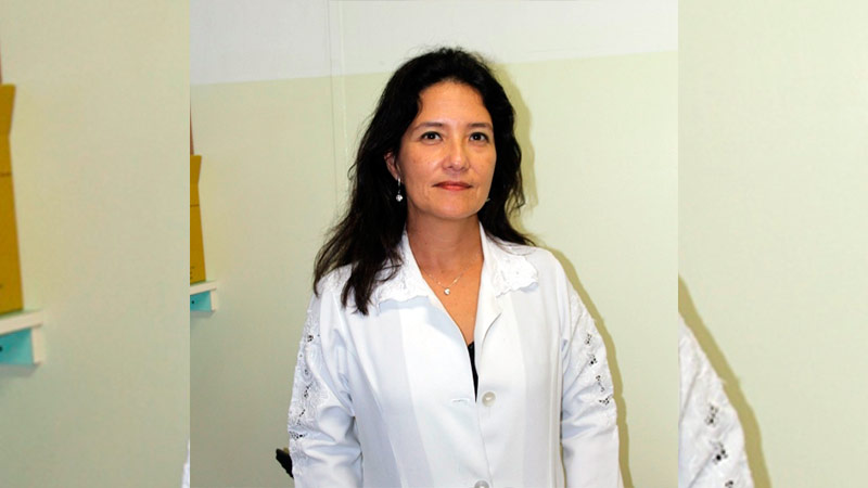 A professora Elaine Matsuda possui Mestrado e Doutorado em Infectologia em Saúde Pública pela Coordenadoria de Controle de Doenças do Estado de São Paulo (Foto: Divulgação)