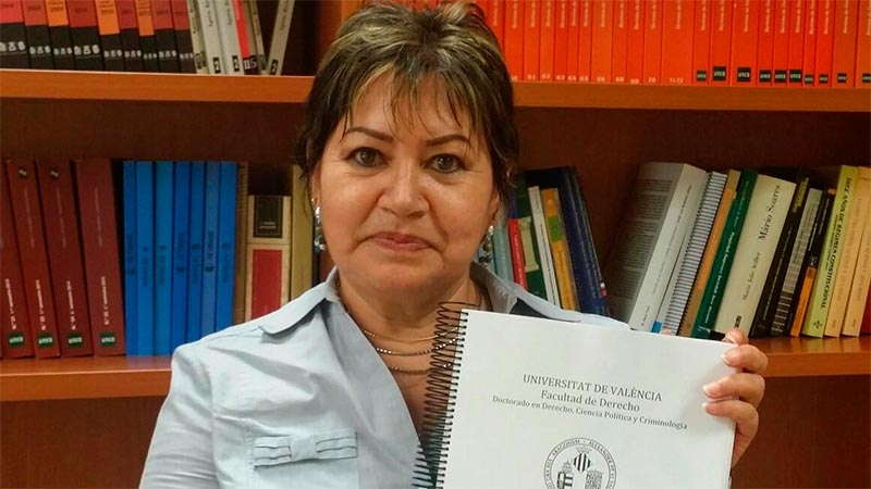 Gina Chávez Vallejo, docente do Centro de Direitos e Justiça do Instituto de Altos Estudios Nacionales/IAEN, no Equador, é convidada para proferir o encerramento do seminário (Foto: Arquivo pessoal)