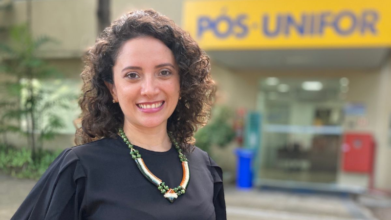 Suellen Galvão coordena o curso de Aperfeiçoamento em Projetos de Saneamento Básico (Acervo Pessoal)