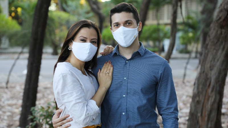 Adriel Feitosa e Sawana Tavares estão juntos há seis anos e compartilham história de amor com a Unifor (Foto: Ares Soares)