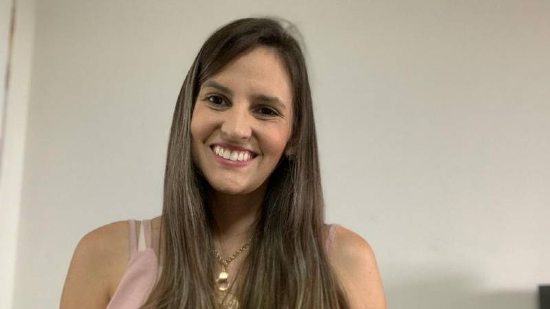 Aline Teixeira, professora do curso de Estética e Cosmética da Universidade de Fortaleza, instituição da Fundação Edson Queiroz, e coordenadora do Programa Tutorial Acadêmico do Centro de Ciências da Saúde (PTA/CCS) (Foto: Arquivo pessoal)