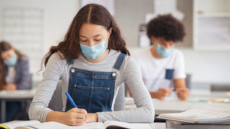 Essa avaliação é fundamental para verificar o desempenho dos estudantes em relação aos conteúdos programáticos previstos nas diretrizes curriculares dos cursos de graduação (Foto: Getty Images)