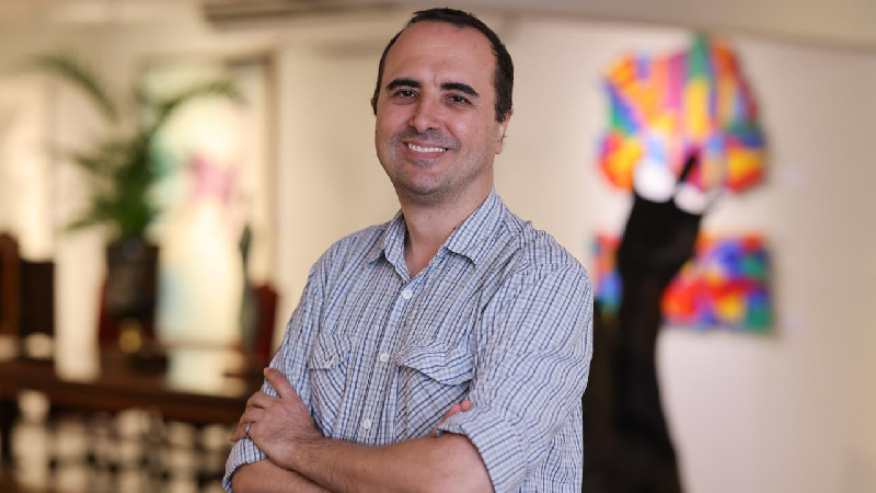 André Almeida recebe honraria por pesquisa que reflete sobre planejamento urbano democrático e de impacto social em bairros de Fortaleza (Foto: Ares Soares)