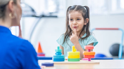 O simpósio é direcionado a egressos, discentes e docentes do curso de Fonoaudiologia da Unifor. (Foto: Getty Images)