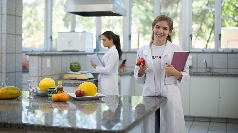 Criado em 2002, o curso tem como proposta formar profissionais capazes de exercer a profissão em todas as áreas da Nutrição. Foto: Ares Soares.