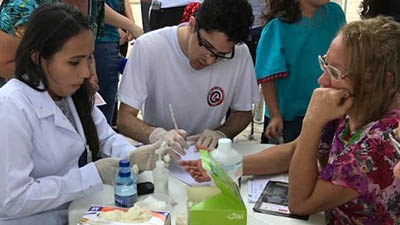 As Ligas Acadêmicas têm como objetivo fazer com que o estudante de Farmácia desenvolva atividades de extensão (Foto: Reprodução)