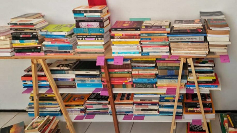 O empreendimento realiza entregas semanais de livros em Fortaleza, sempre aos sábados. (Foto: divulgação)