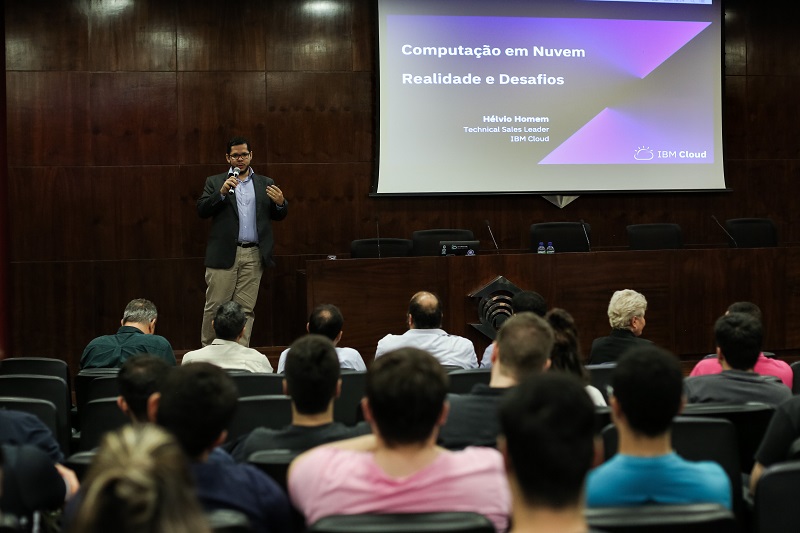 O lançamento da graduação em Computação em Nuvem, aconteceu nesta segunda-feira (2) na Universidade de Fortaleza, através da palestra intitulada “Computação em Nuvem - Realidade e Desafios”.  Foto: Ares Soares.