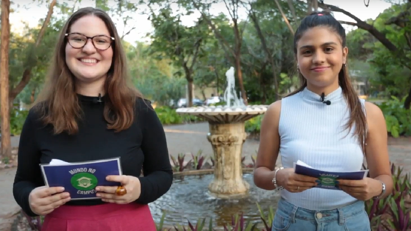 Isabel Prado e Letícia Monteiro, estudantes de Jornalismo da Unifor, apresentam o Mundo no Campus nesta quarta-feira, às 19h (Foto: Weffiston Brasil/Divulgação)