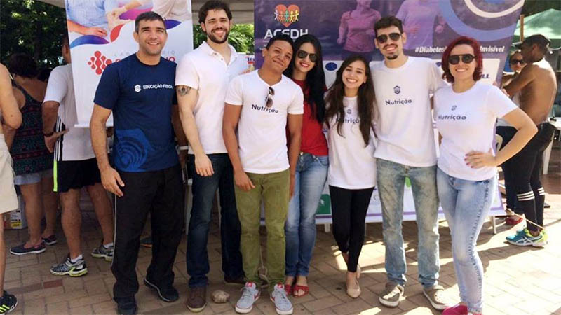 Entre as atividades extracurriculares a serem realizadas, estão visitas assistenciais em escolas, CUCAS, ONGs, comunidades e associações; pesquisas; elaboração e apresentação de trabalhos científicos e discussão de casos clínicos; e apresentação de seminários (Foto: Arquivo Pessoal)