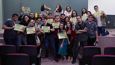 A primeira graduação em Cinema do Ceará dá as boas-vindas aos calouros com oficinas de introdução ao audiovisual. (Foto: Isanelle Nascimento)